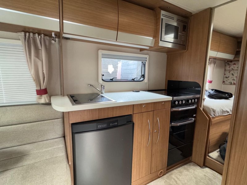 AUTO-TRAIL IMALA 734