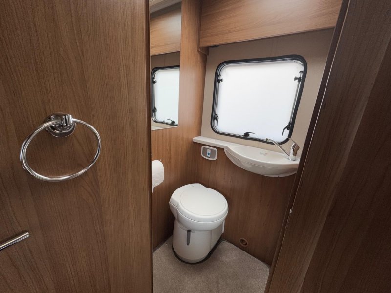 AUTO-TRAIL IMALA 734