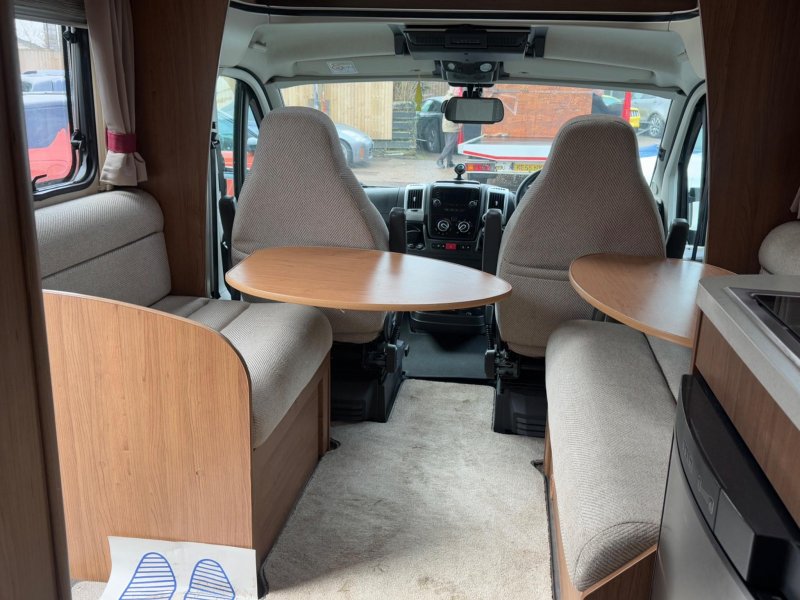 AUTO-TRAIL IMALA 734