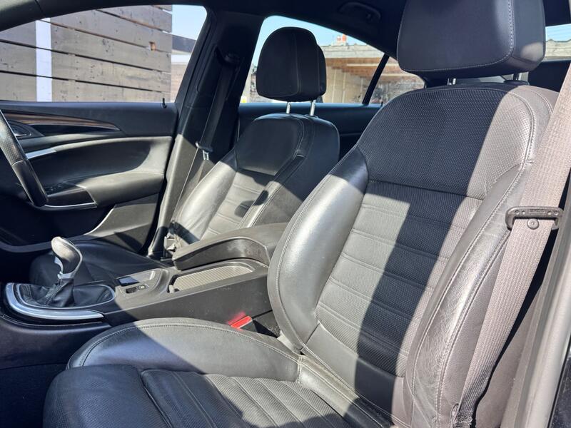 VAUXHALL INSIGNIA