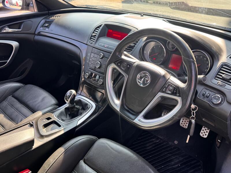 VAUXHALL INSIGNIA