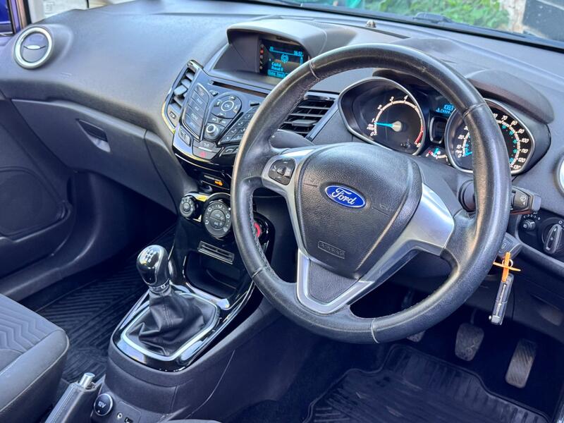 FORD FIESTA