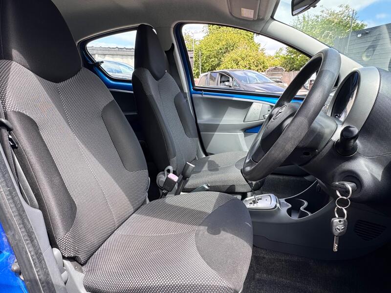 TOYOTA AYGO