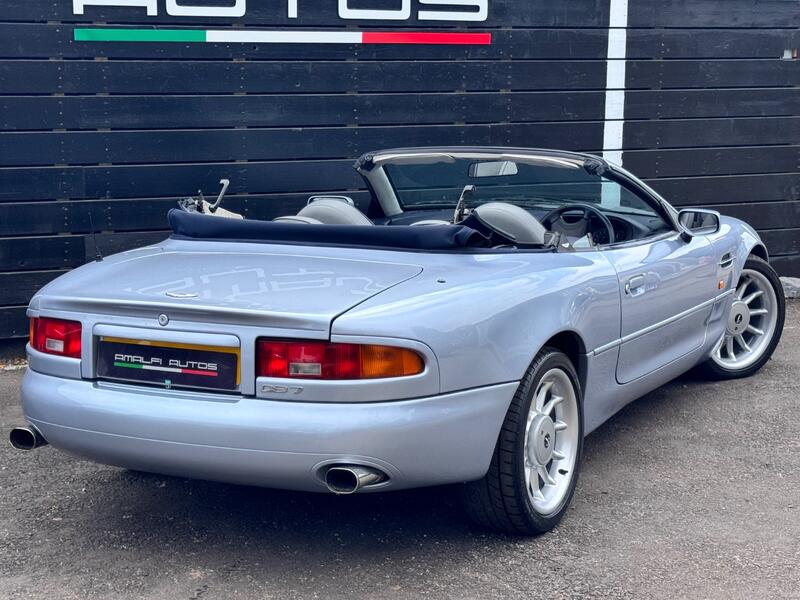 ASTON MARTIN DB7