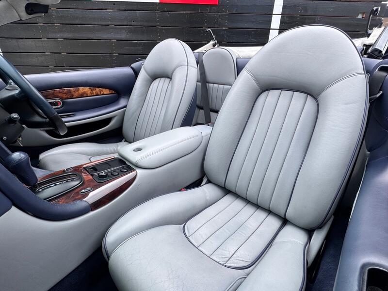 ASTON MARTIN DB7