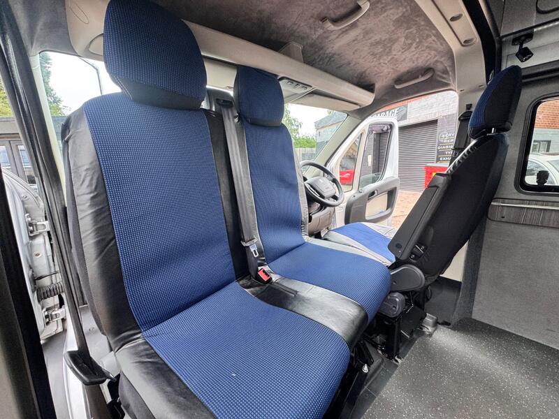PEUGEOT BOXER